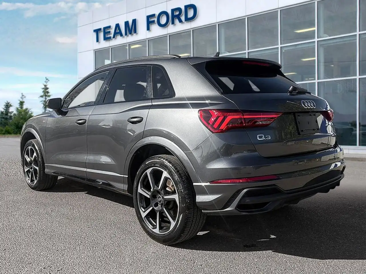 Audi Q3 - Image 4