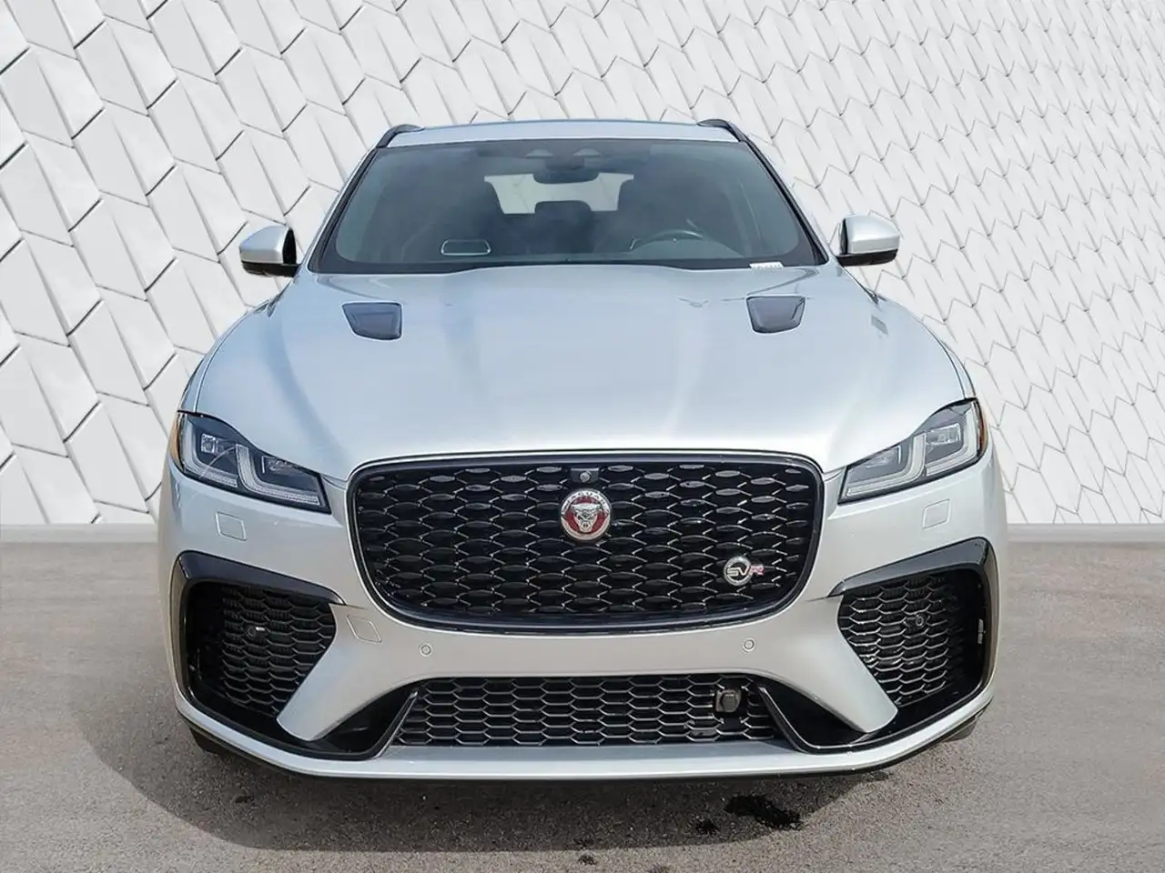 Jaguar F-Pace - Image 2