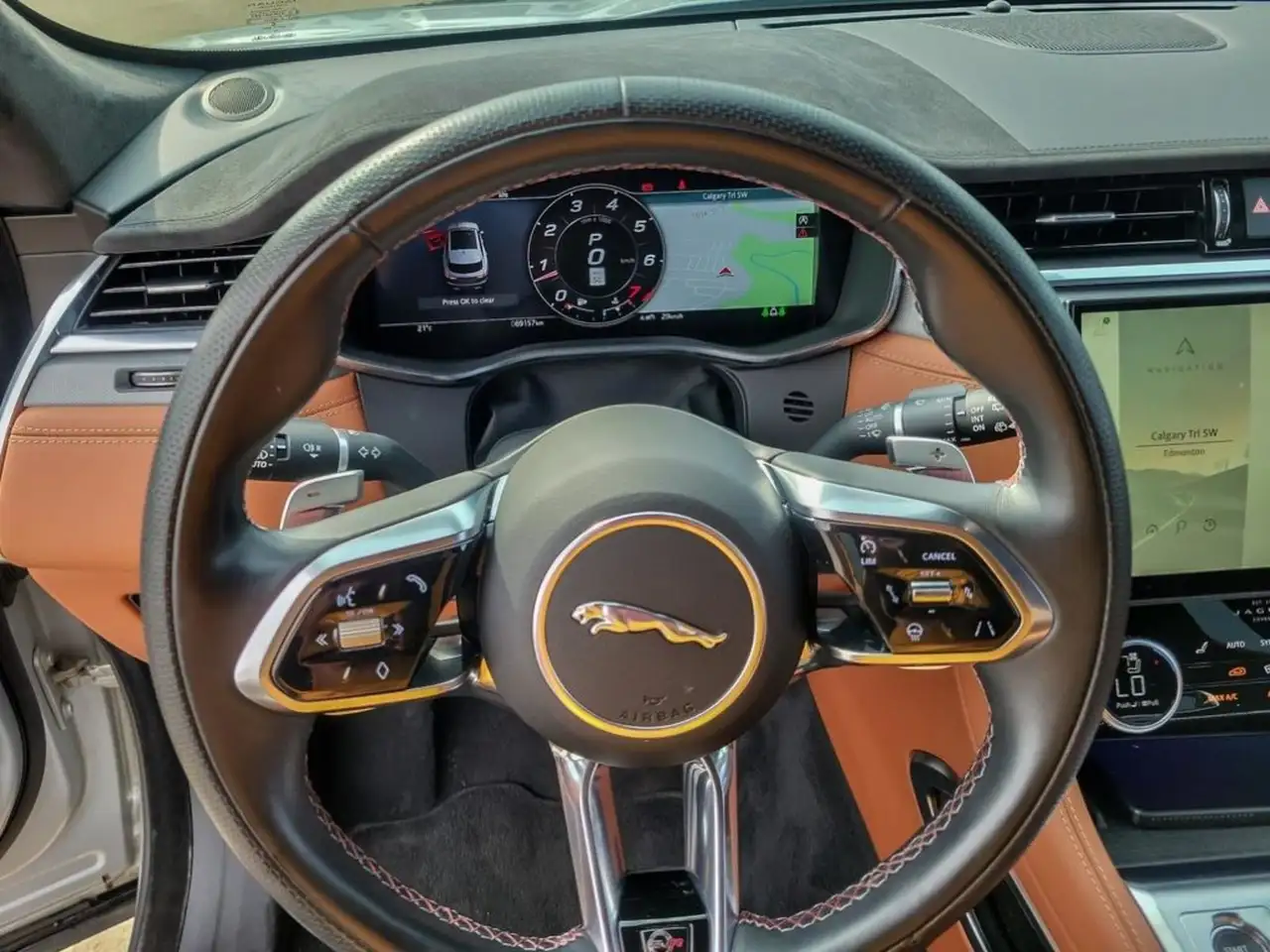 Jaguar F-Pace - Image 13