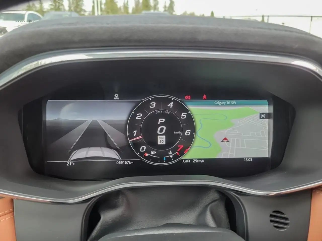Jaguar F-Pace - Image 14