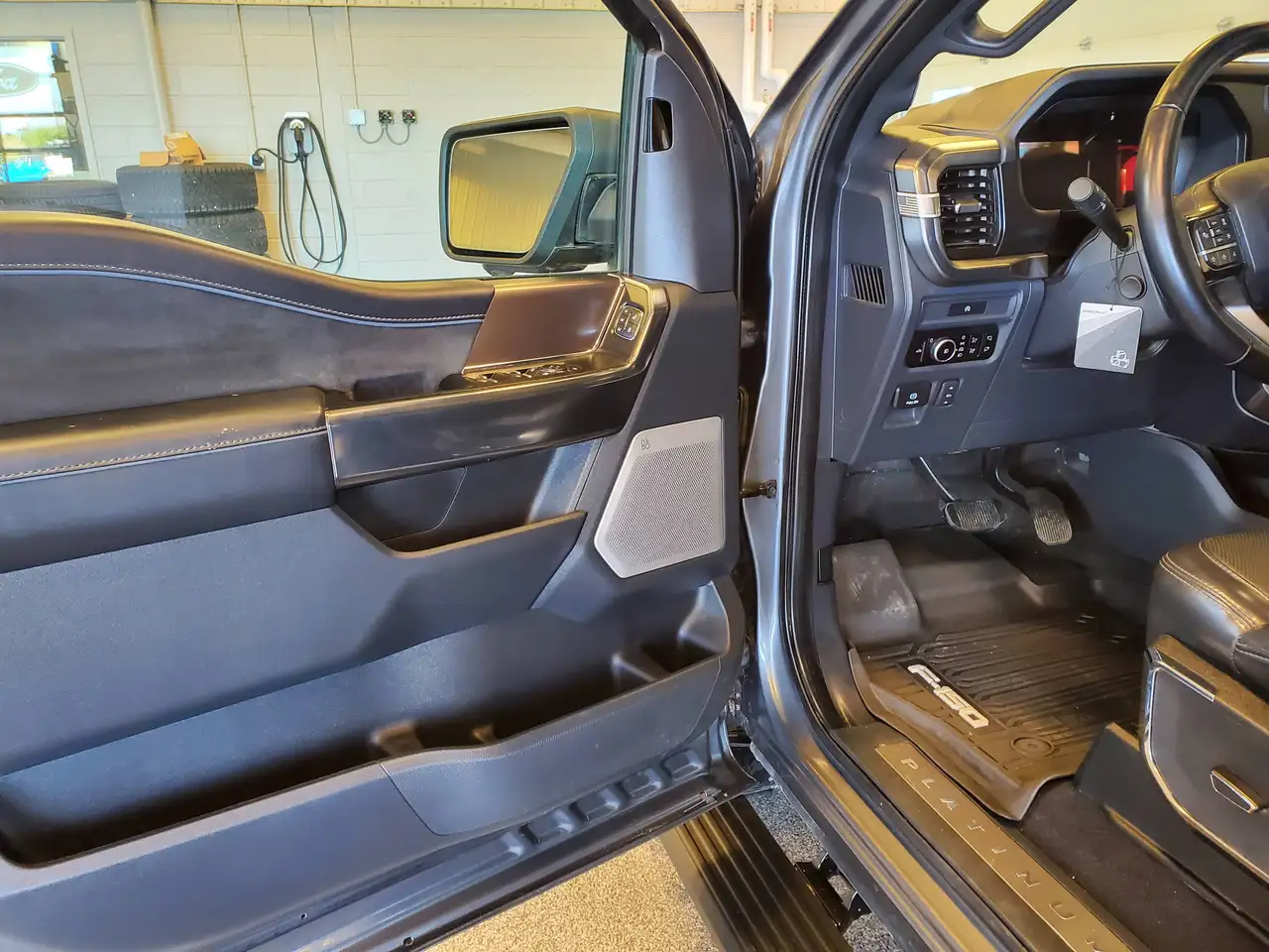 Ford F-150 - Image 7