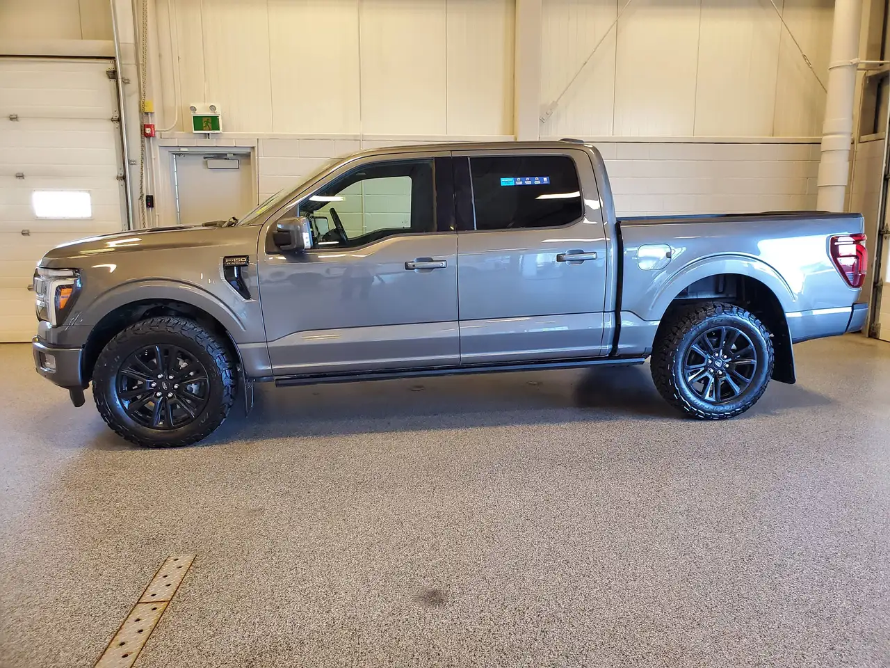 Ford F-150 - Image 2