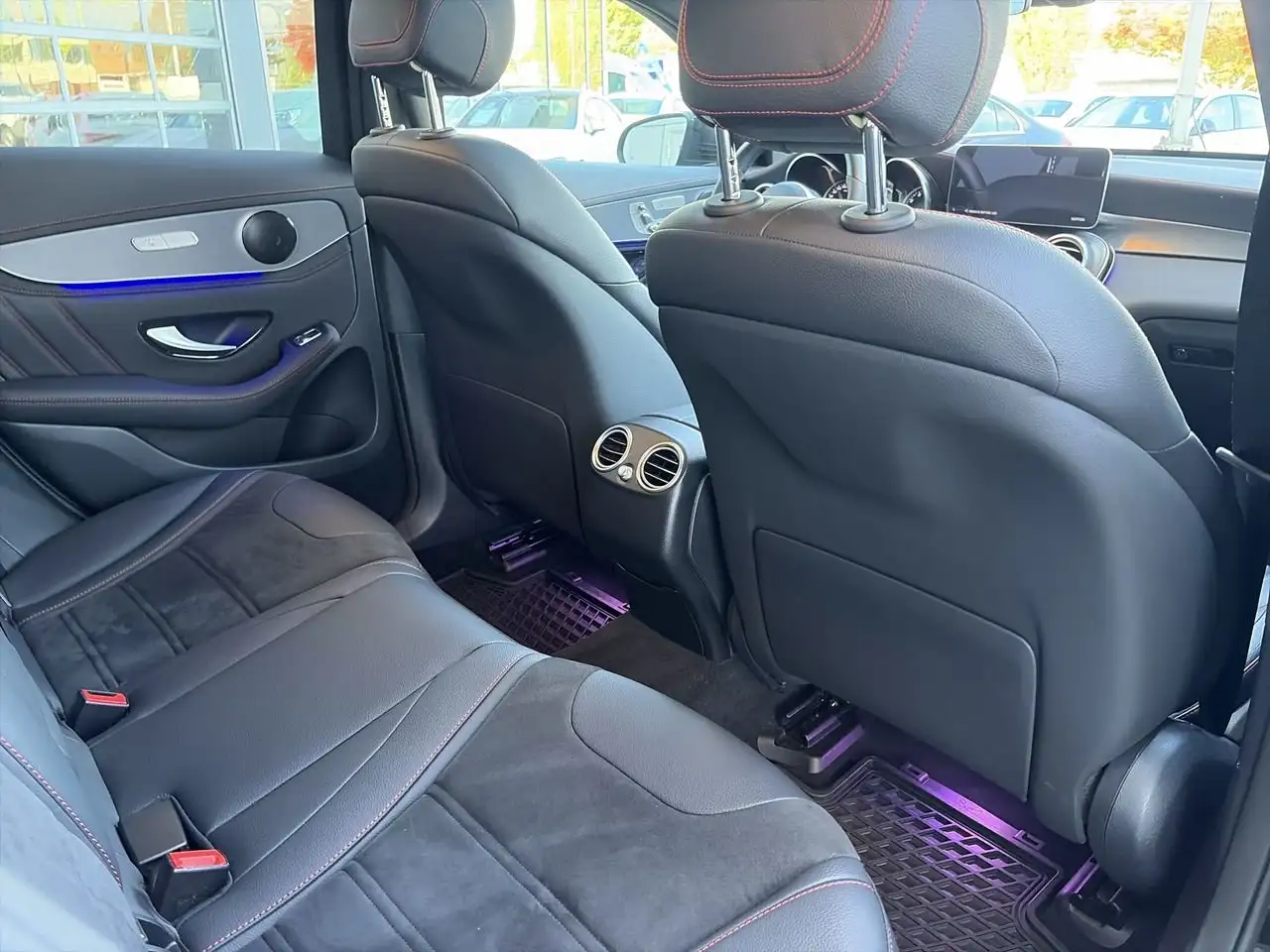 Mercedes-Benz GLC - Image 32