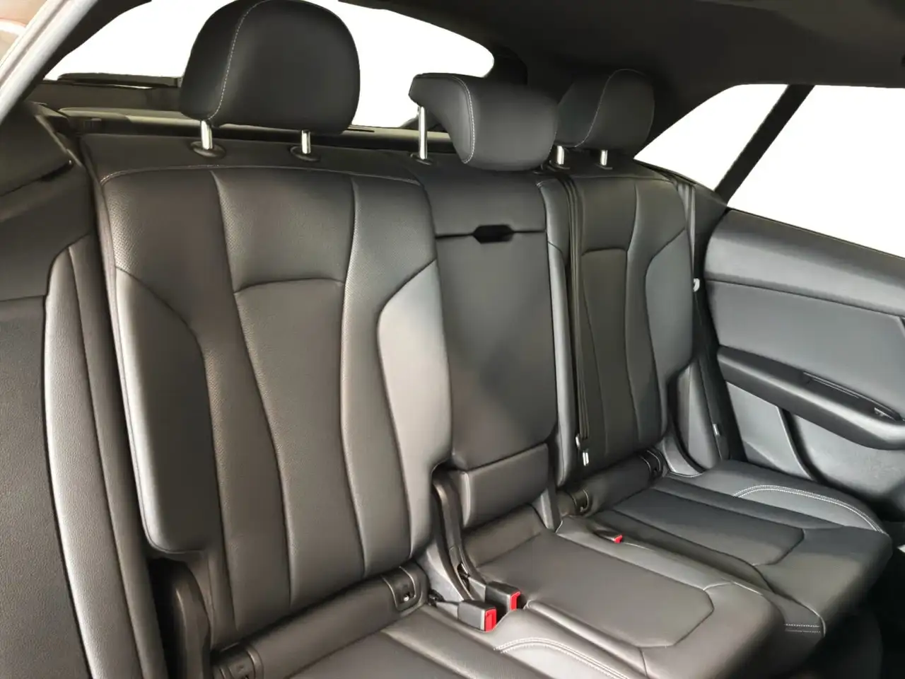 Audi Q8 - Image 14