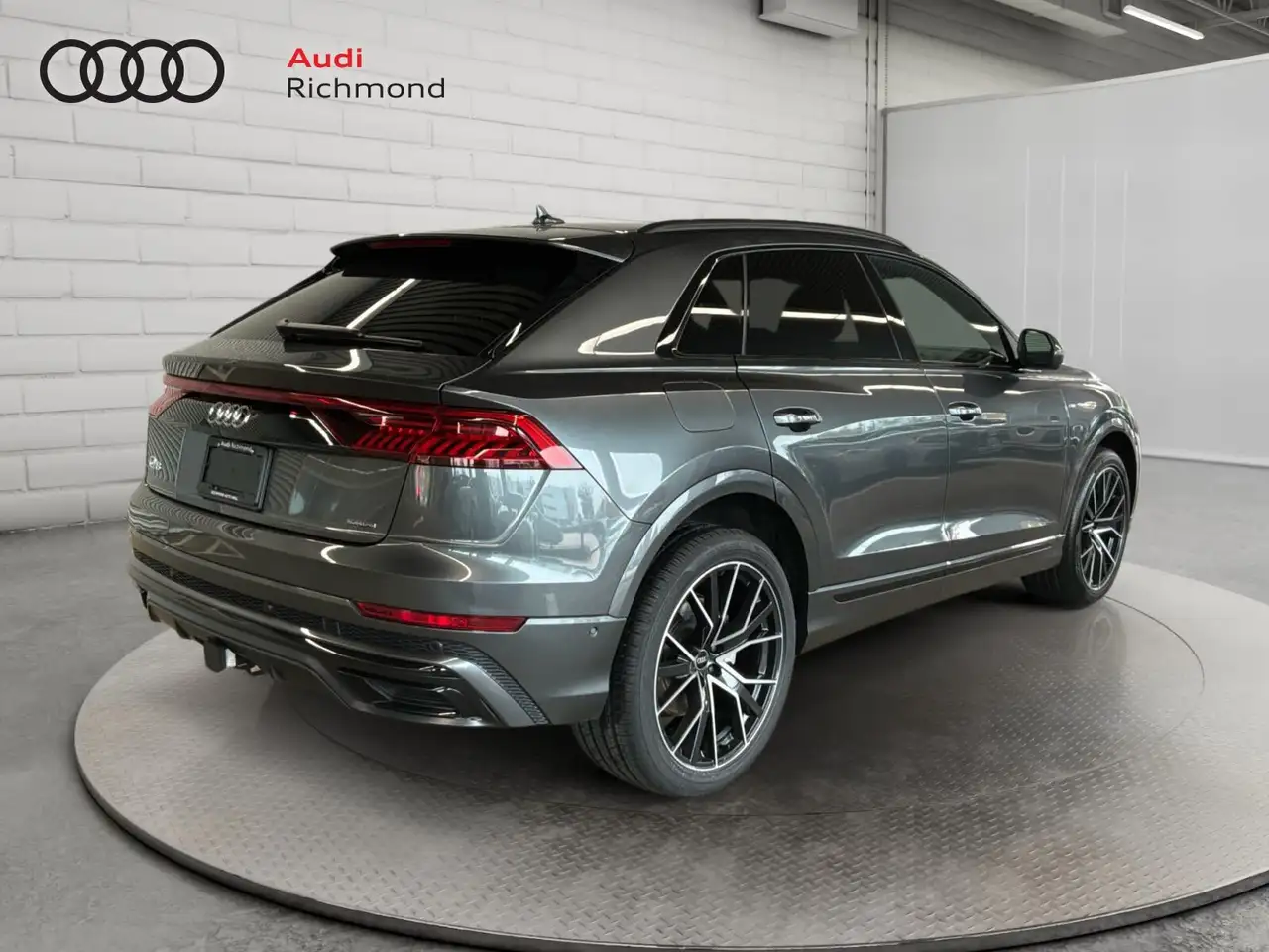Audi Q8 - Image 5