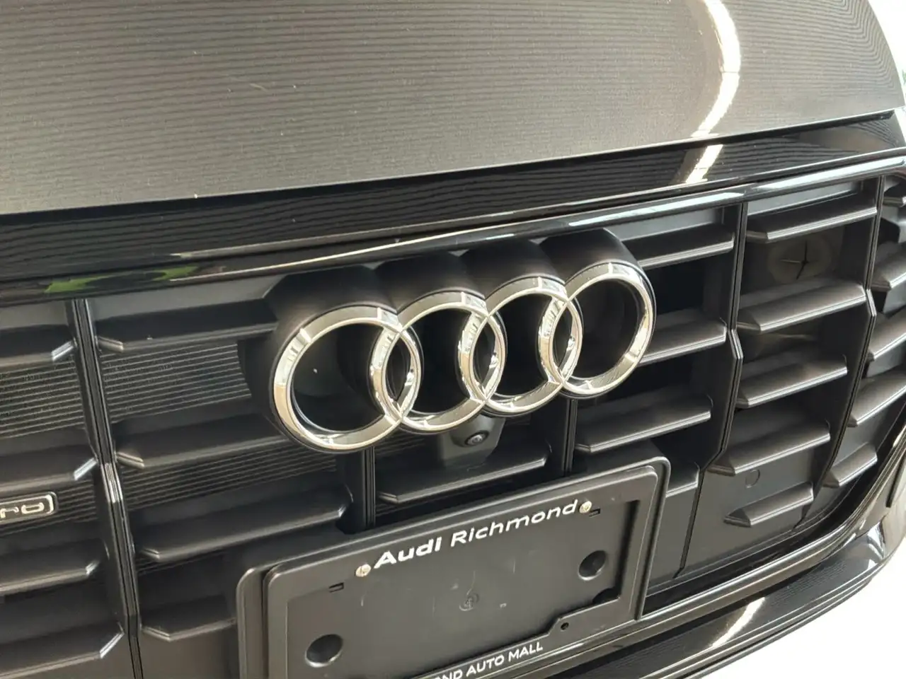 Audi Q8 - Image 17
