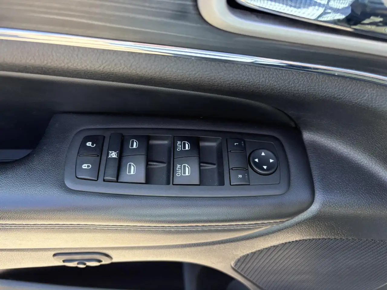 Jeep Grand Cherokee - Image 7