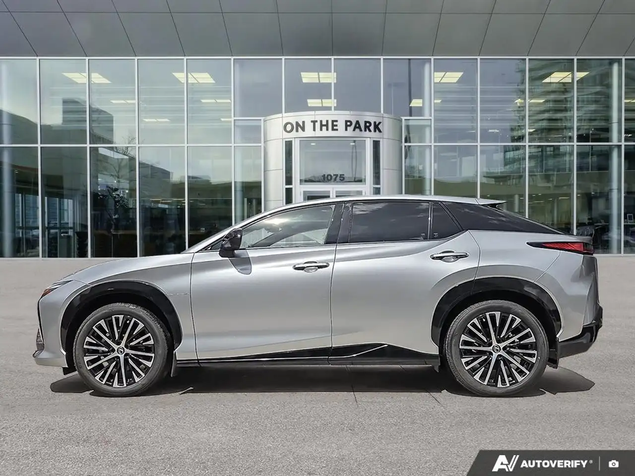 Lexus RZ - Image 4