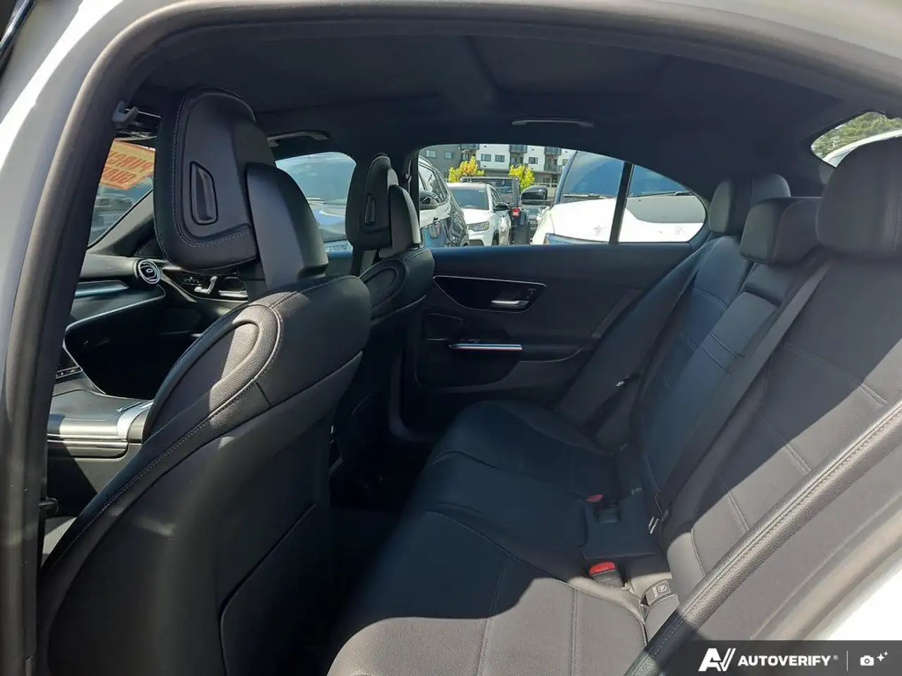 Mercedes-Benz C-Class - Image 23