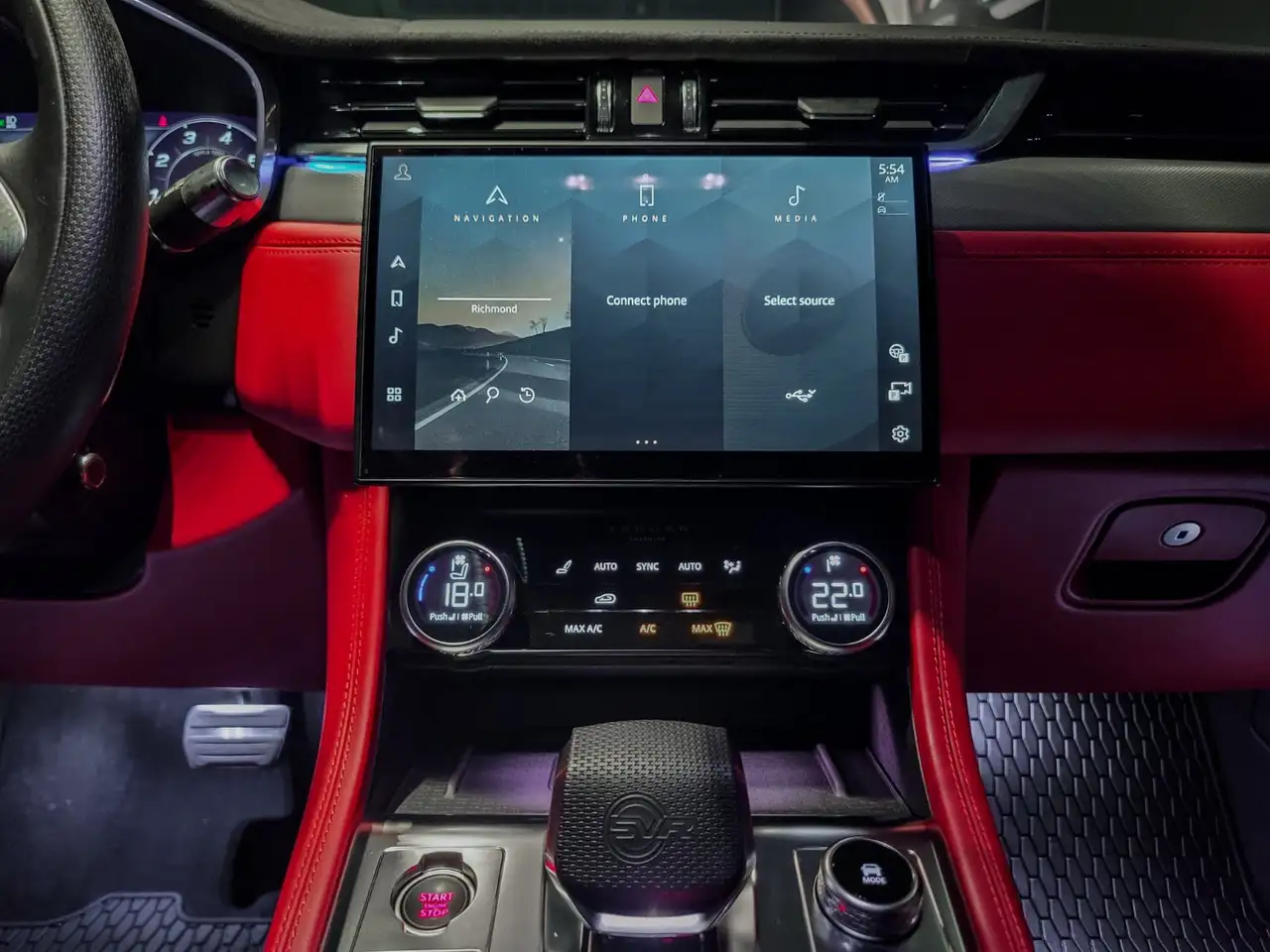 Jaguar F-Pace - Image 15