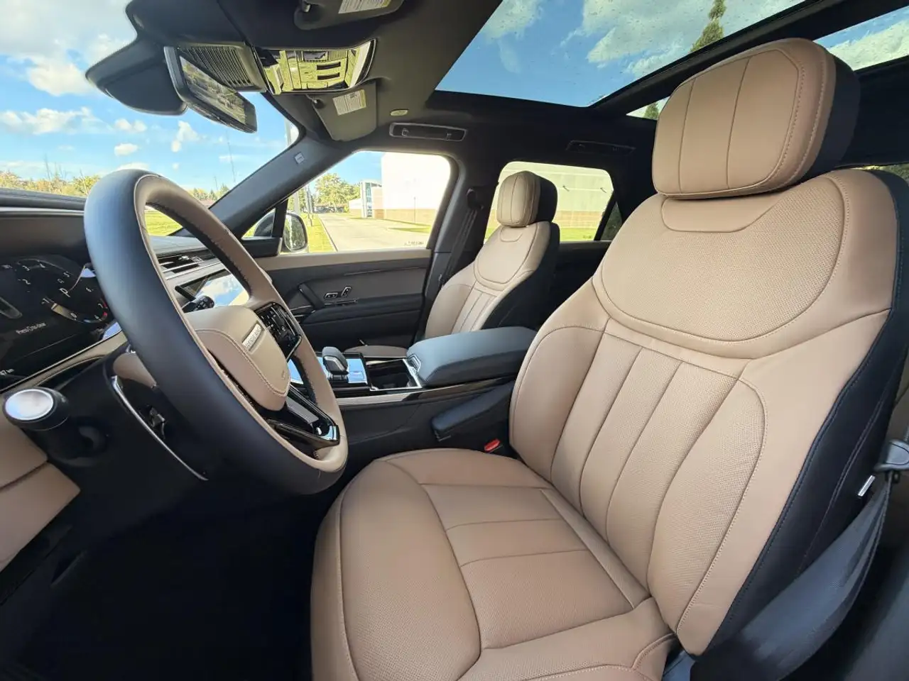 Land Rover Range Rover Sport - Image 12