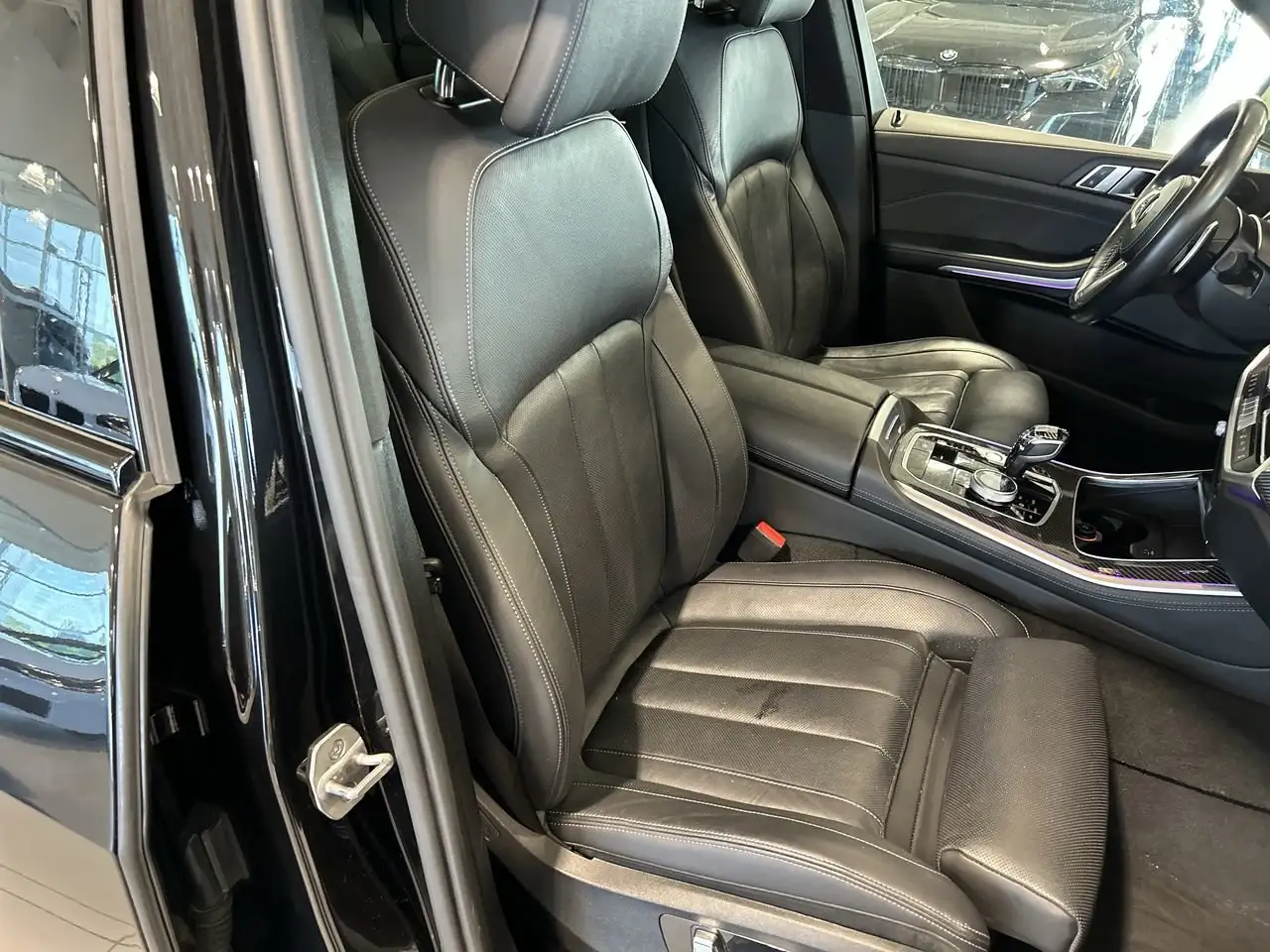 BMW X5 - Image 33