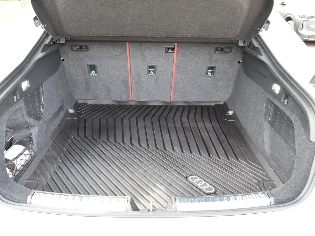 Audi S5 - Image 10