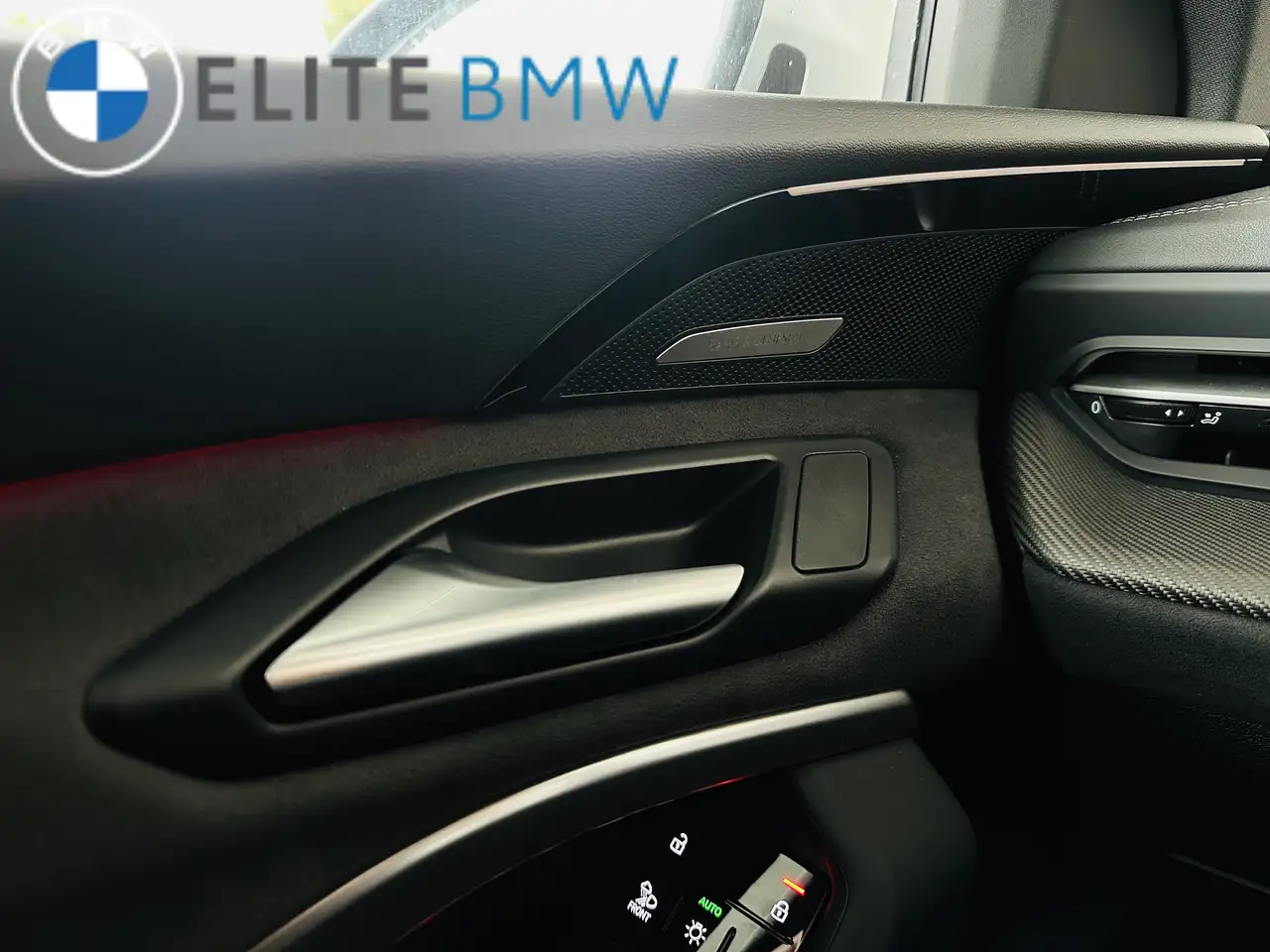 Audi SQ5 - Image 15