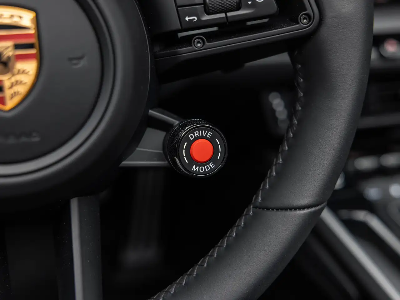 Porsche 911 - Image 14