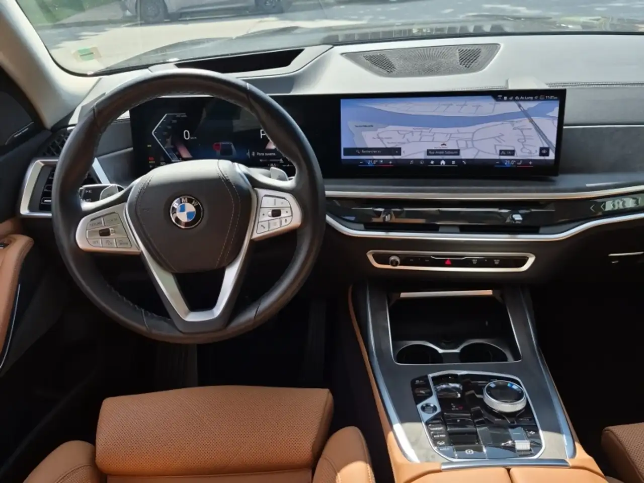 BMW X7 - Image 2
