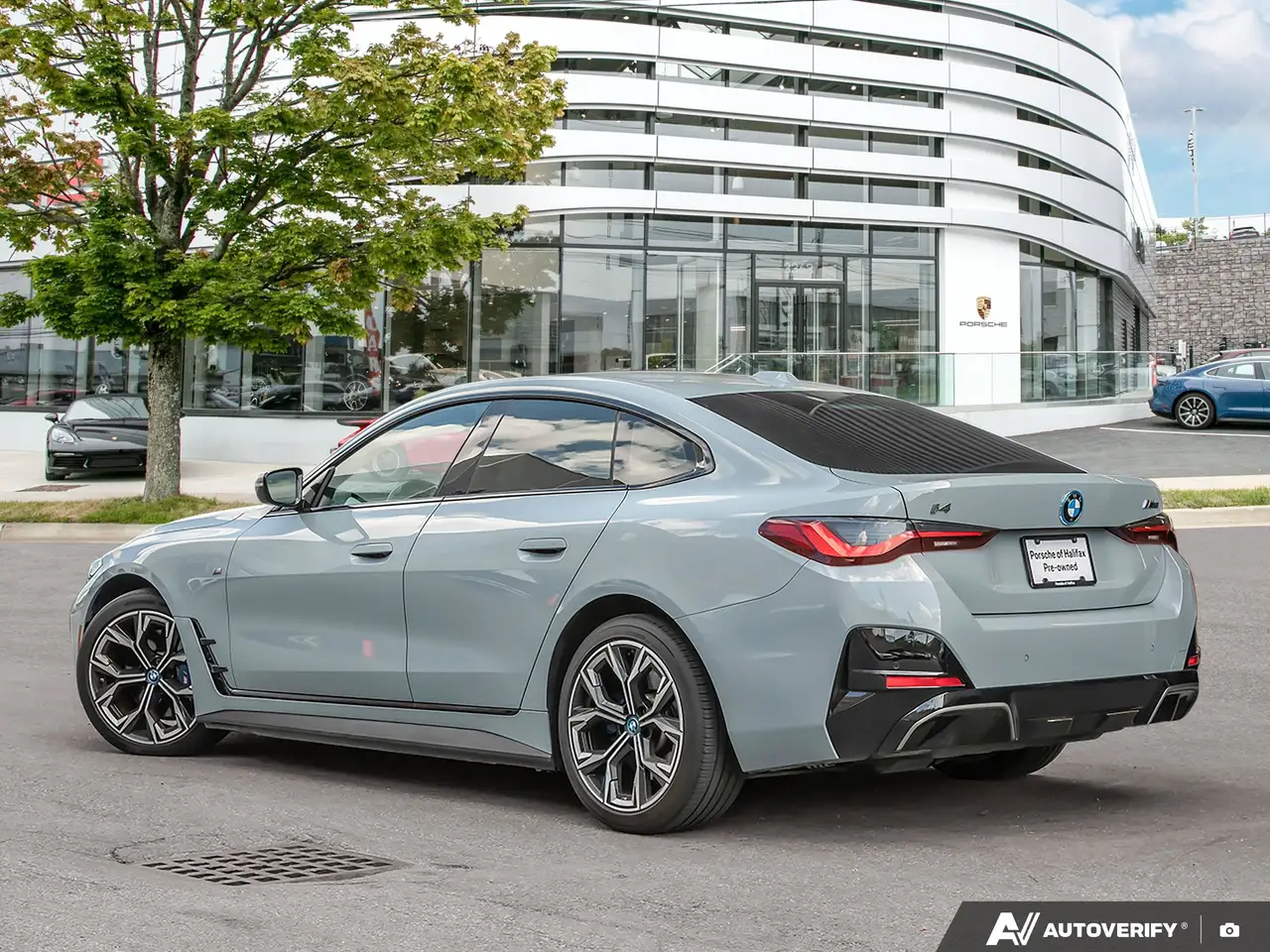 BMW i4 - Image 3