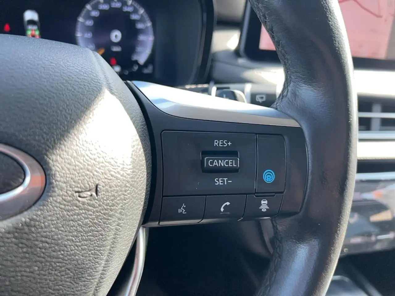 Infiniti QX60 - Image 26
