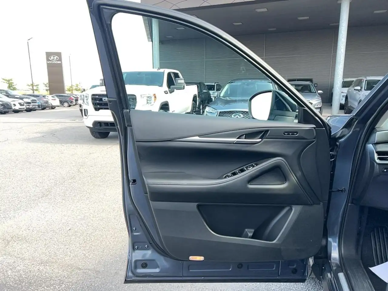 Infiniti QX60 - Image 14