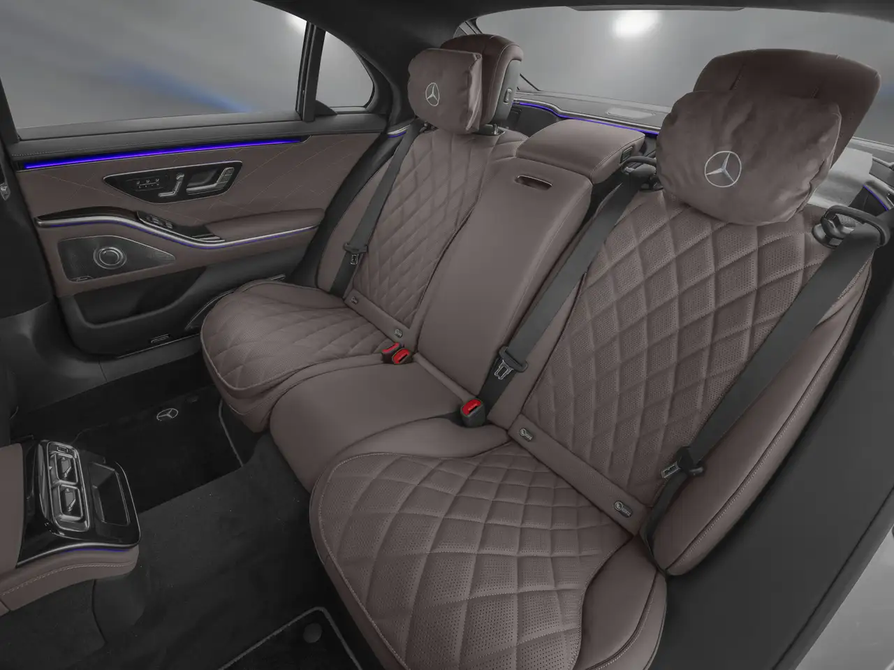 Mercedes-Benz S-Class - Image 9