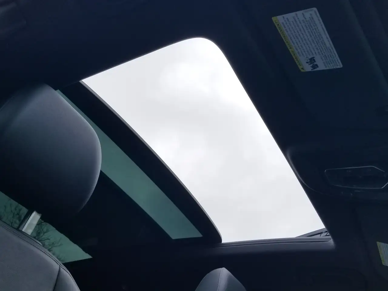 Audi Q7 - Image 18