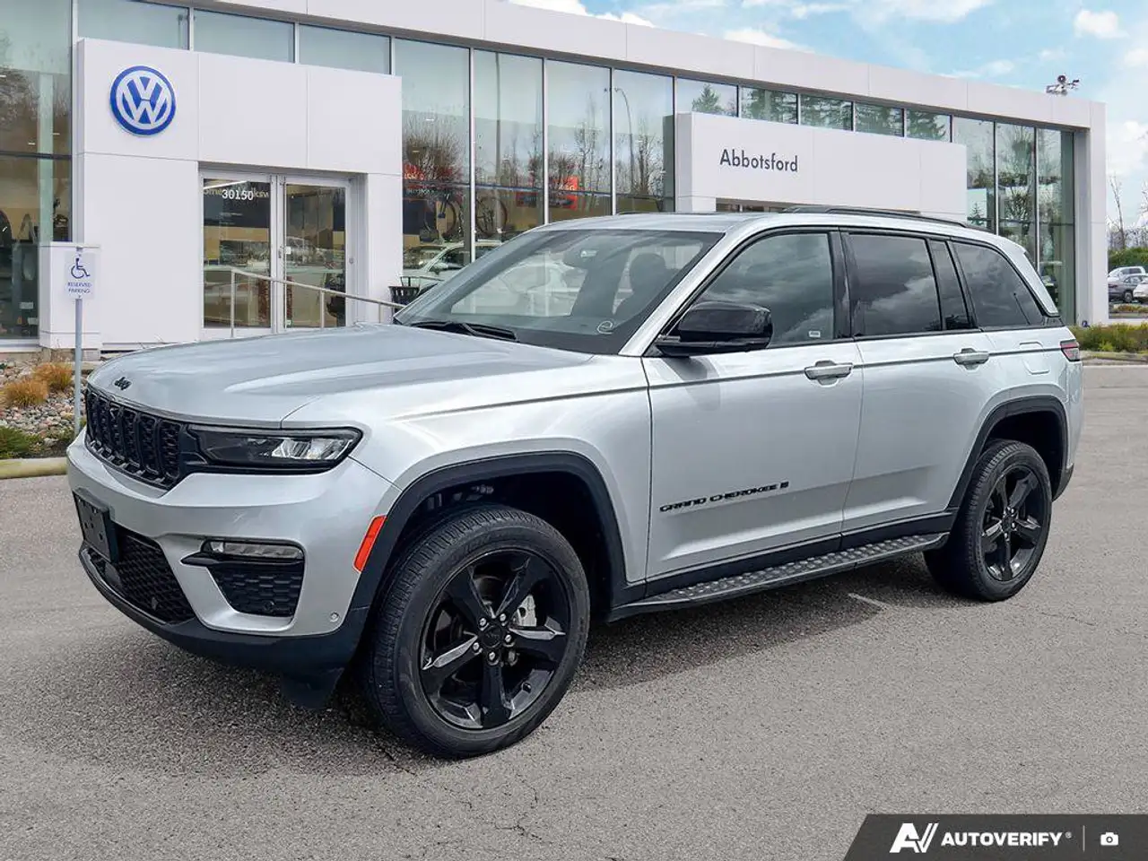 Jeep Grand Cherokee - Image 1