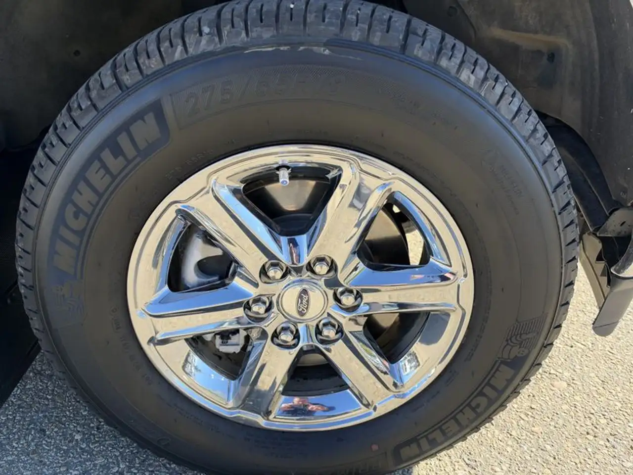 Ford F-150 - Image 19
