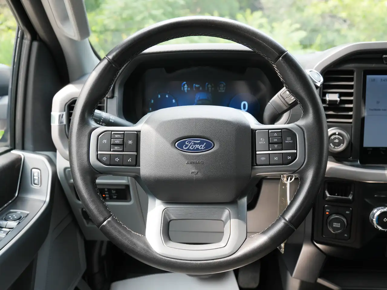 Ford F-150 - Image 26