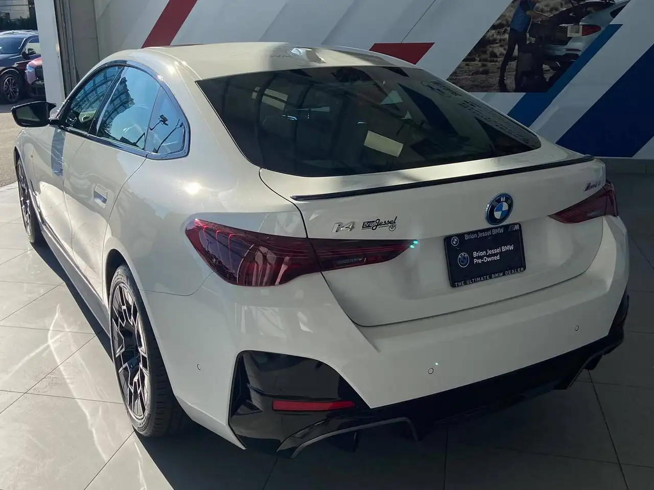 BMW i4 - Image 6