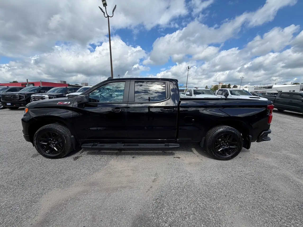 Chevrolet Silverado 1500 - Image 4