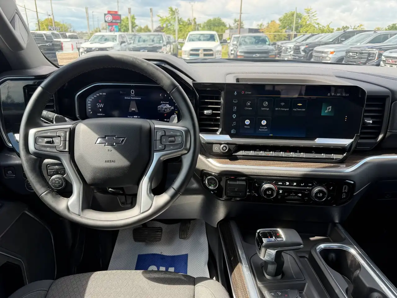 Chevrolet Silverado 1500 - Image 7