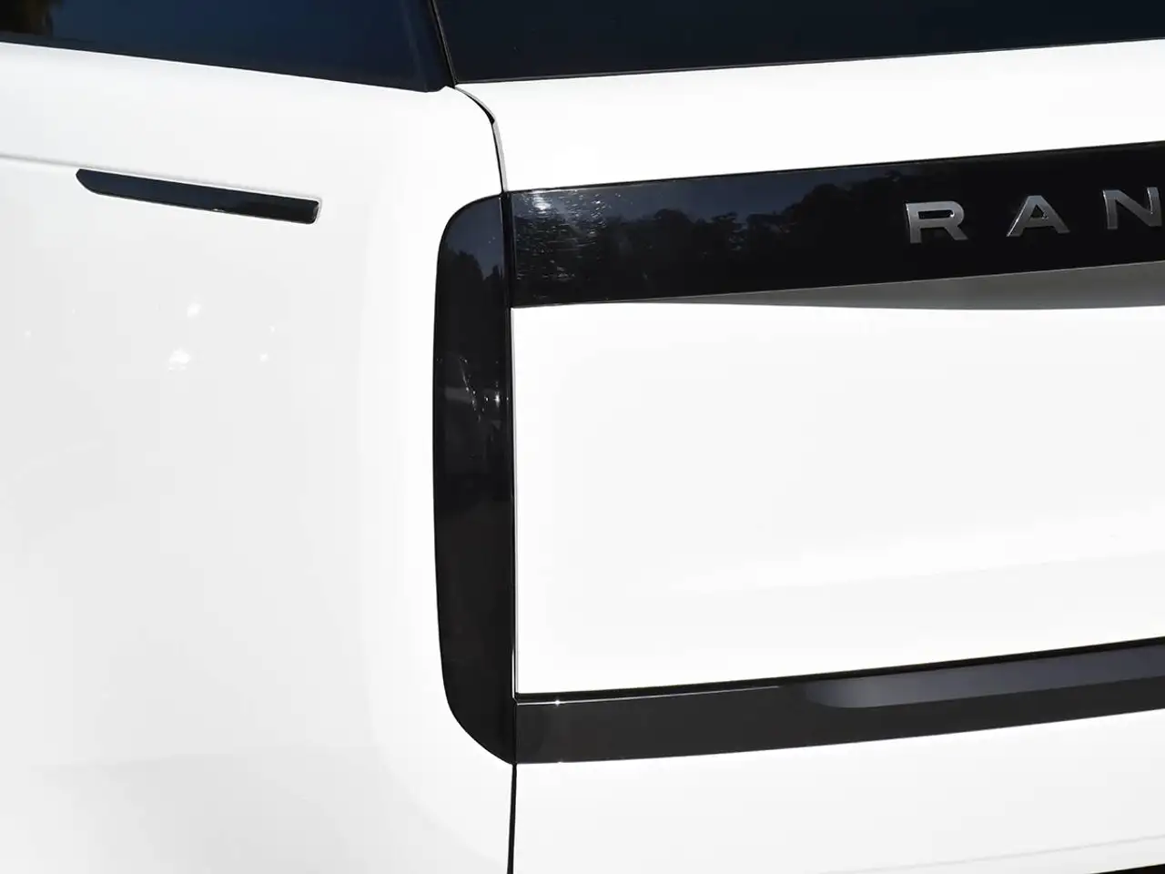 Land Rover Range Rover - Image 7