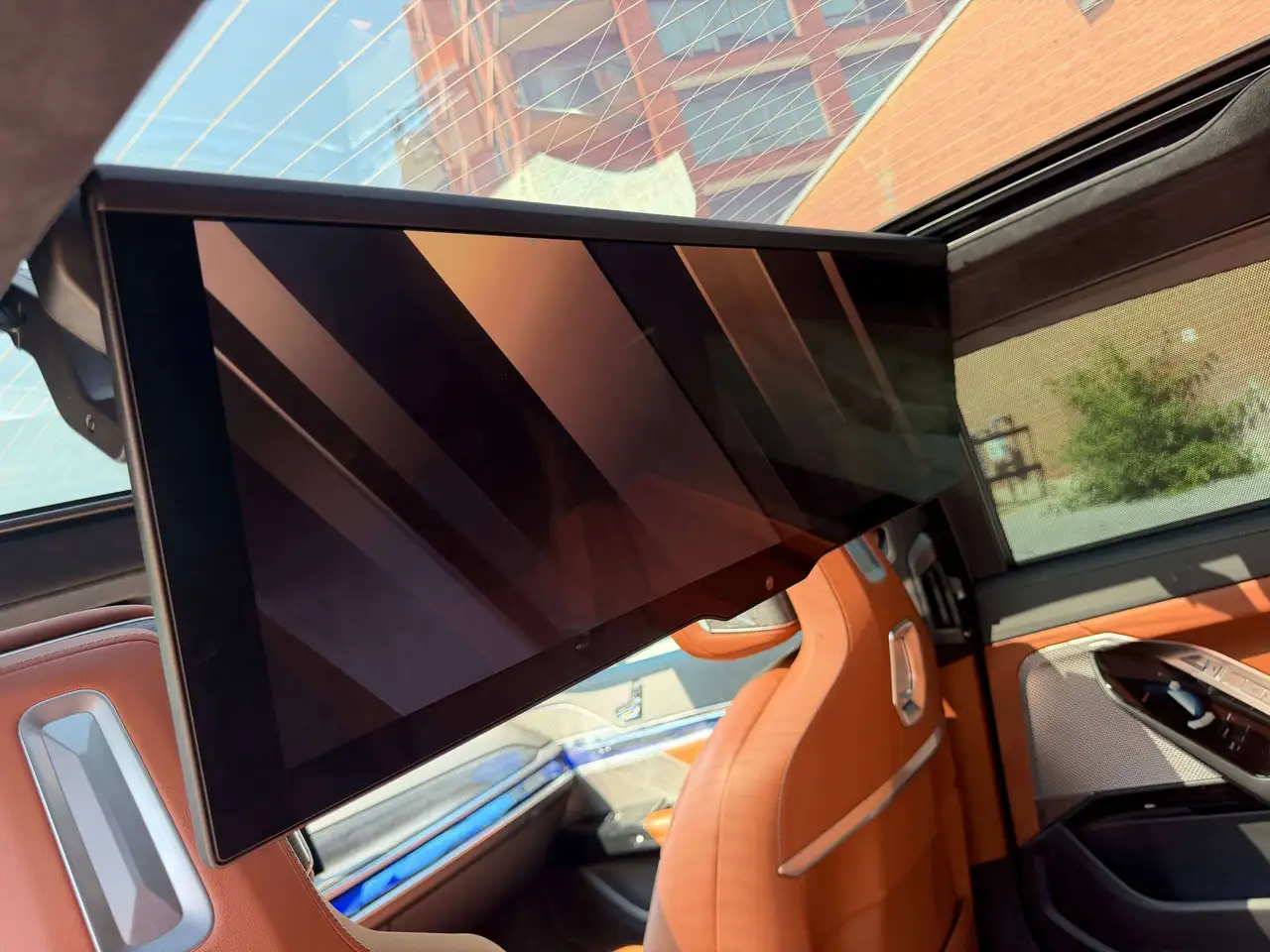 BMW i7 - Image 22