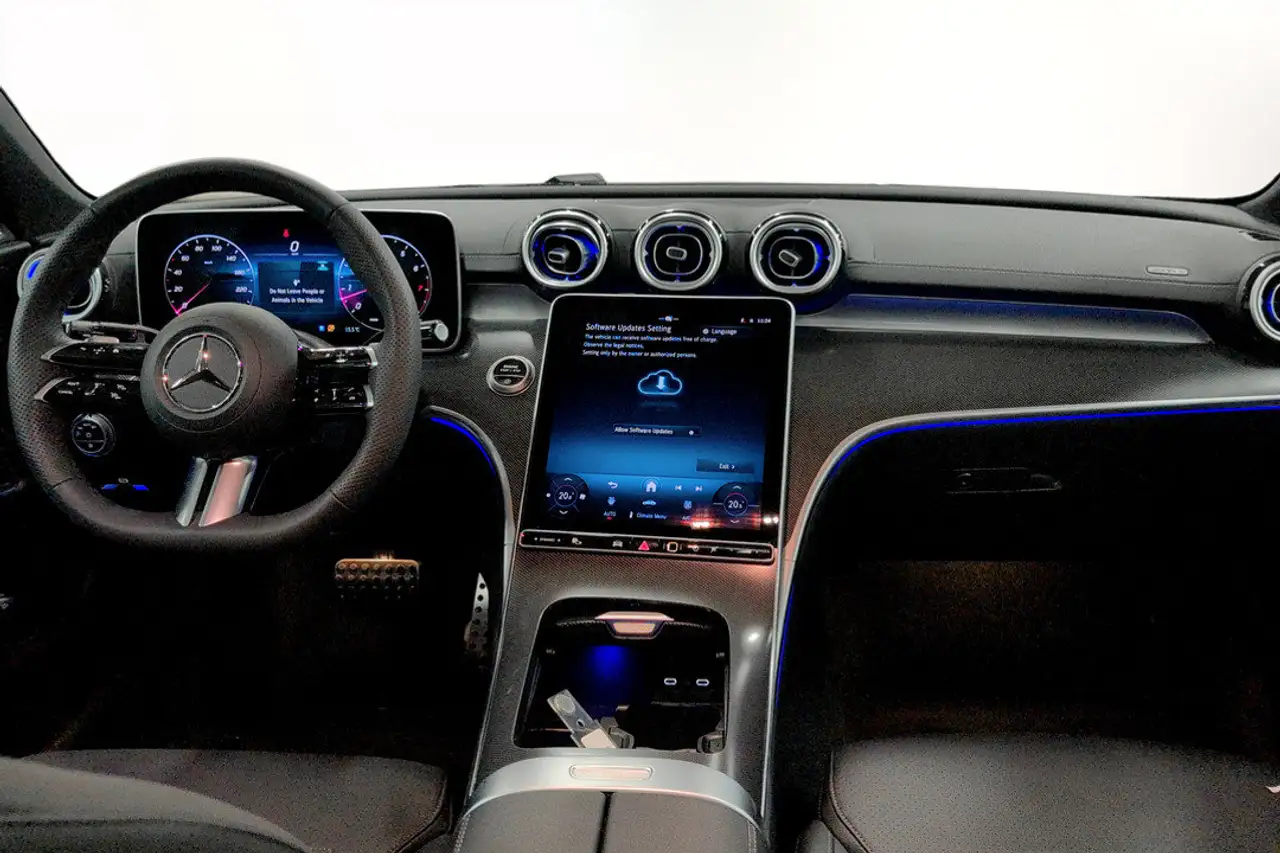Mercedes-Benz C-Class - Image 7
