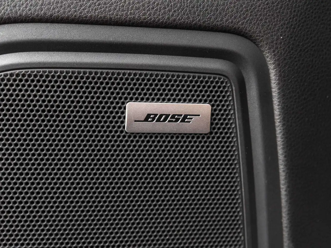 Porsche Macan - Image 15
