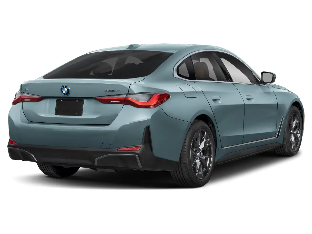 BMW i4 - Image 2