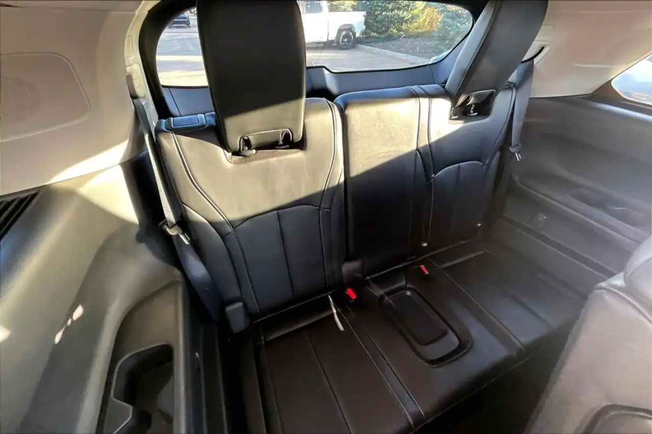 Infiniti QX60 - Image 28