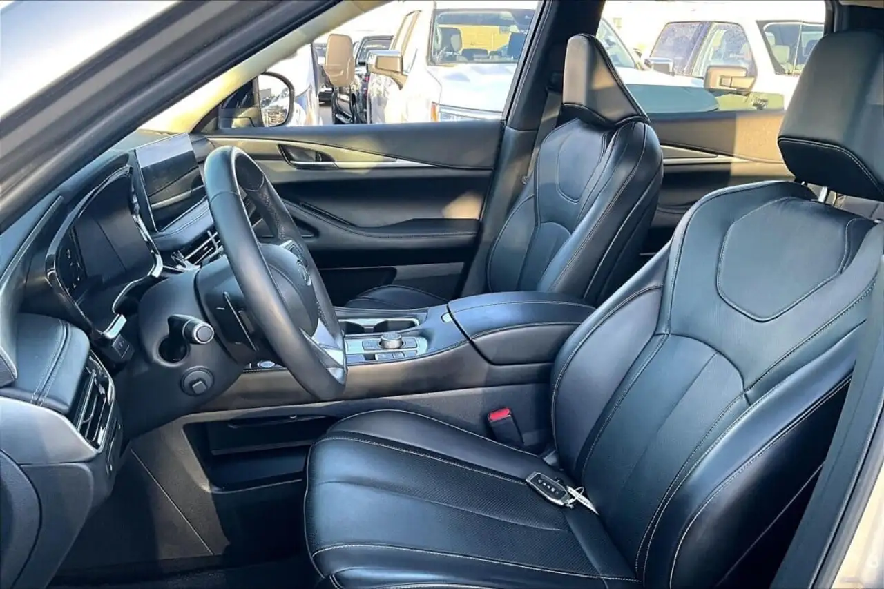 Infiniti QX60 - Image 25