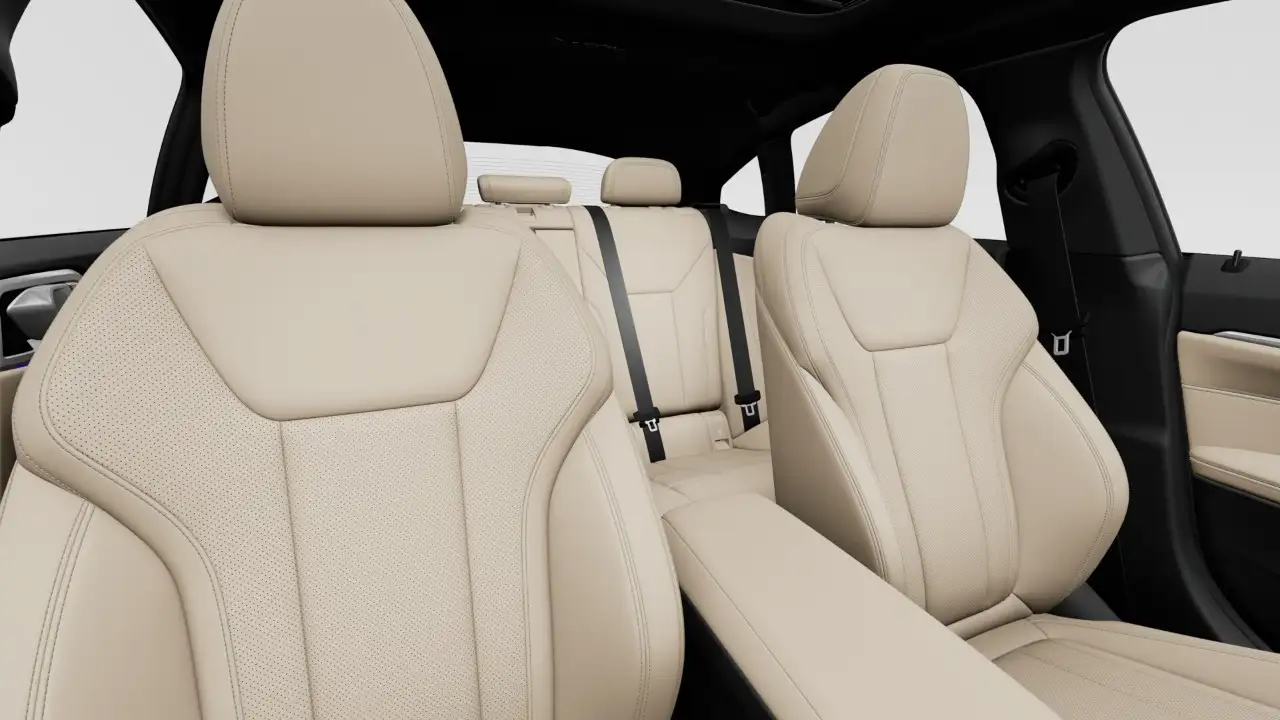 BMW i4 - Image 11