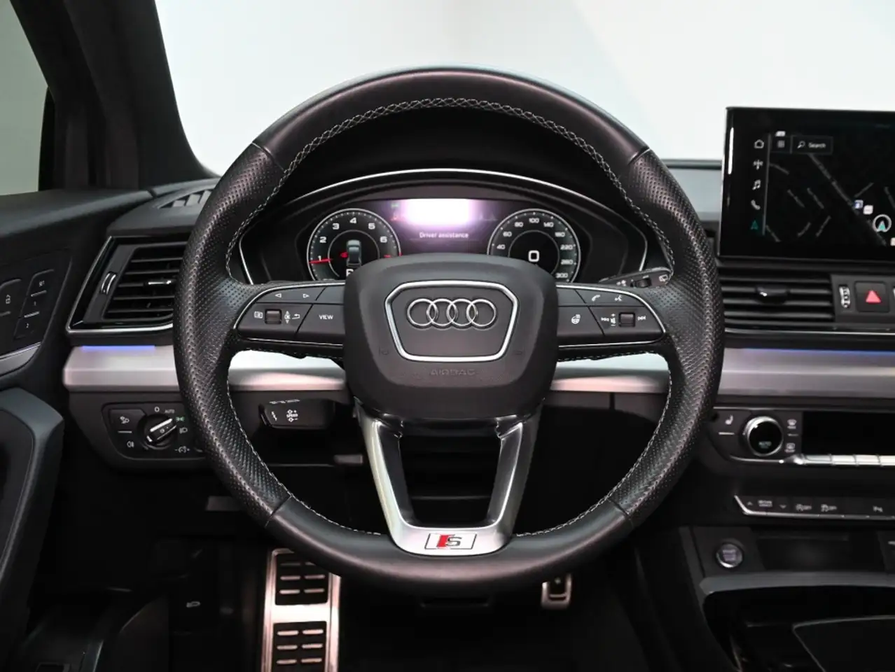 Audi Q5 - Image 13