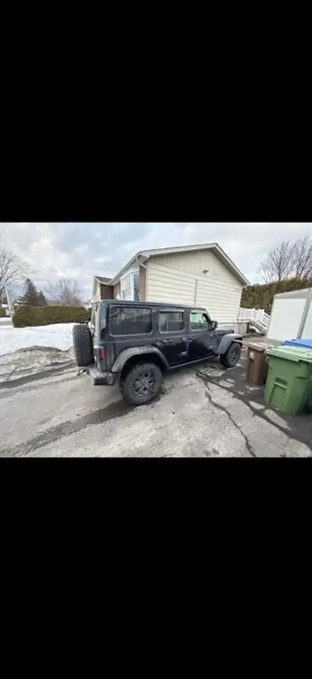 Jeep Wrangler - Image 2