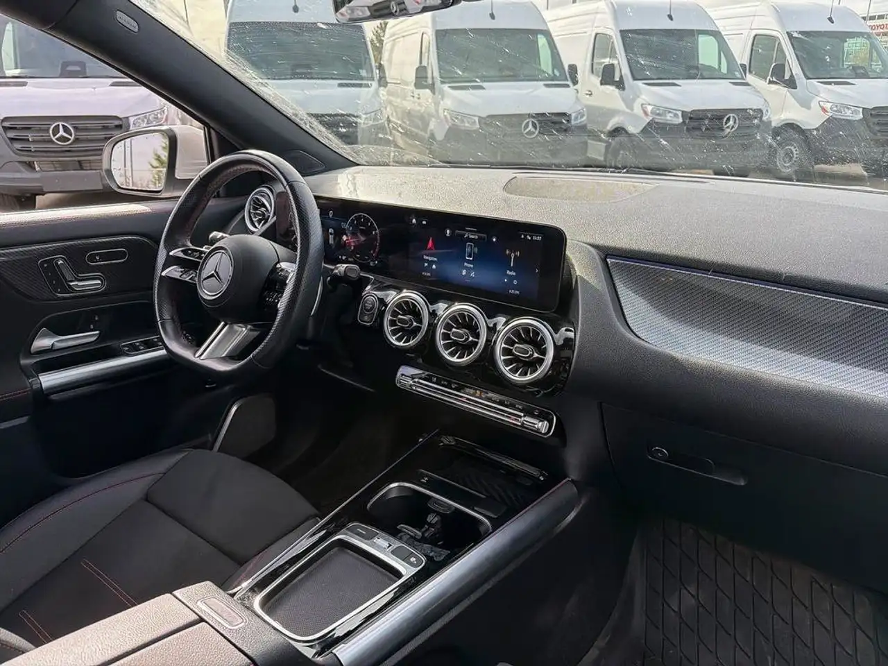 Mercedes-Benz GLA - Image 15