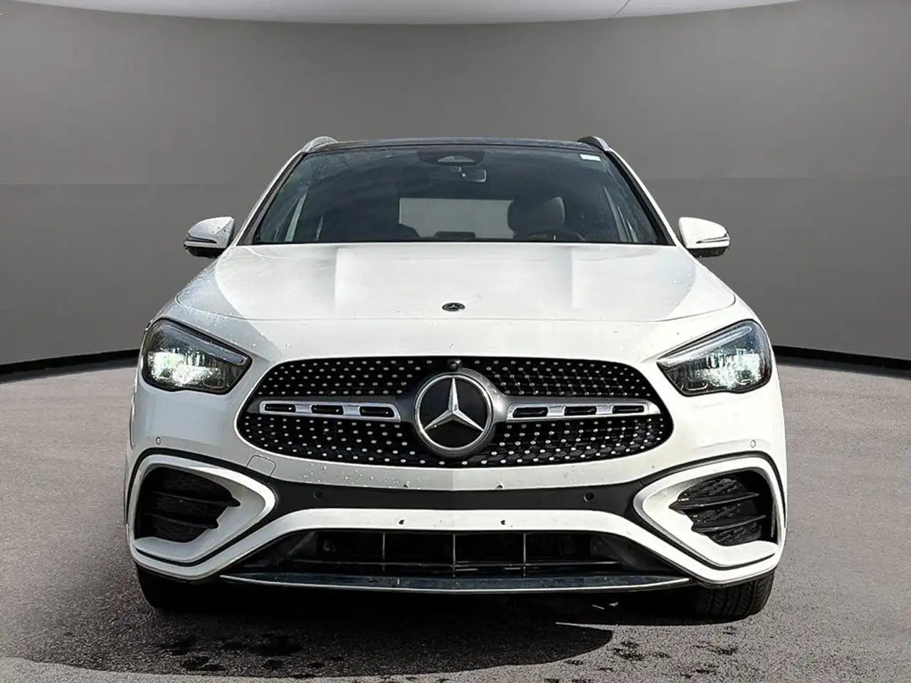 Mercedes-Benz GLA - Image 2