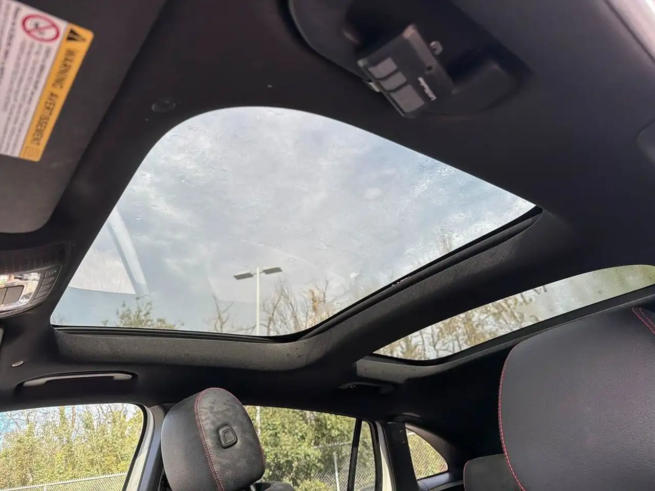Mercedes-Benz GLA - Image 13
