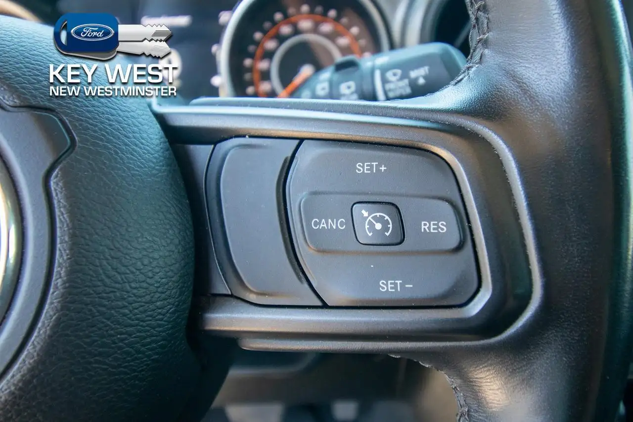 Jeep Wrangler - Image 15