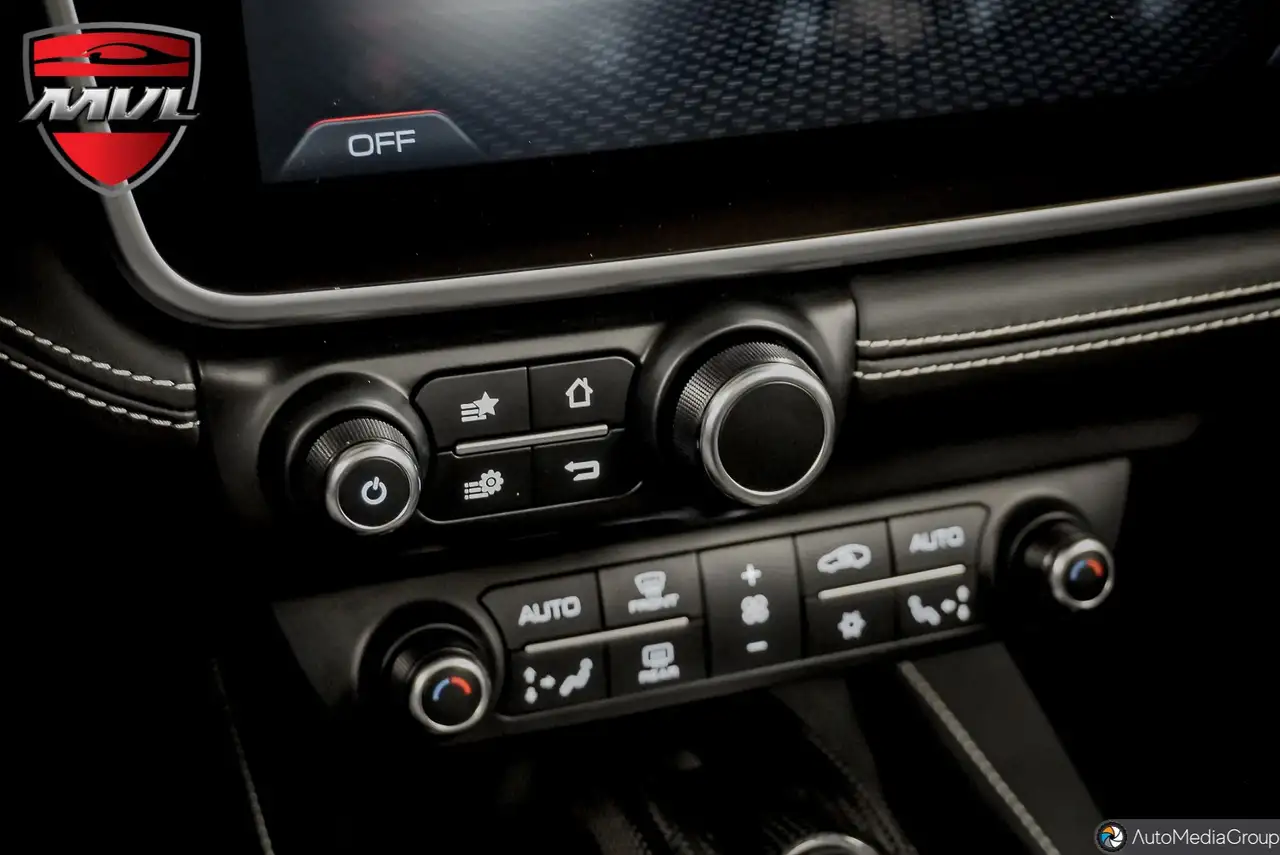 Ferrari Portofino - Image 32