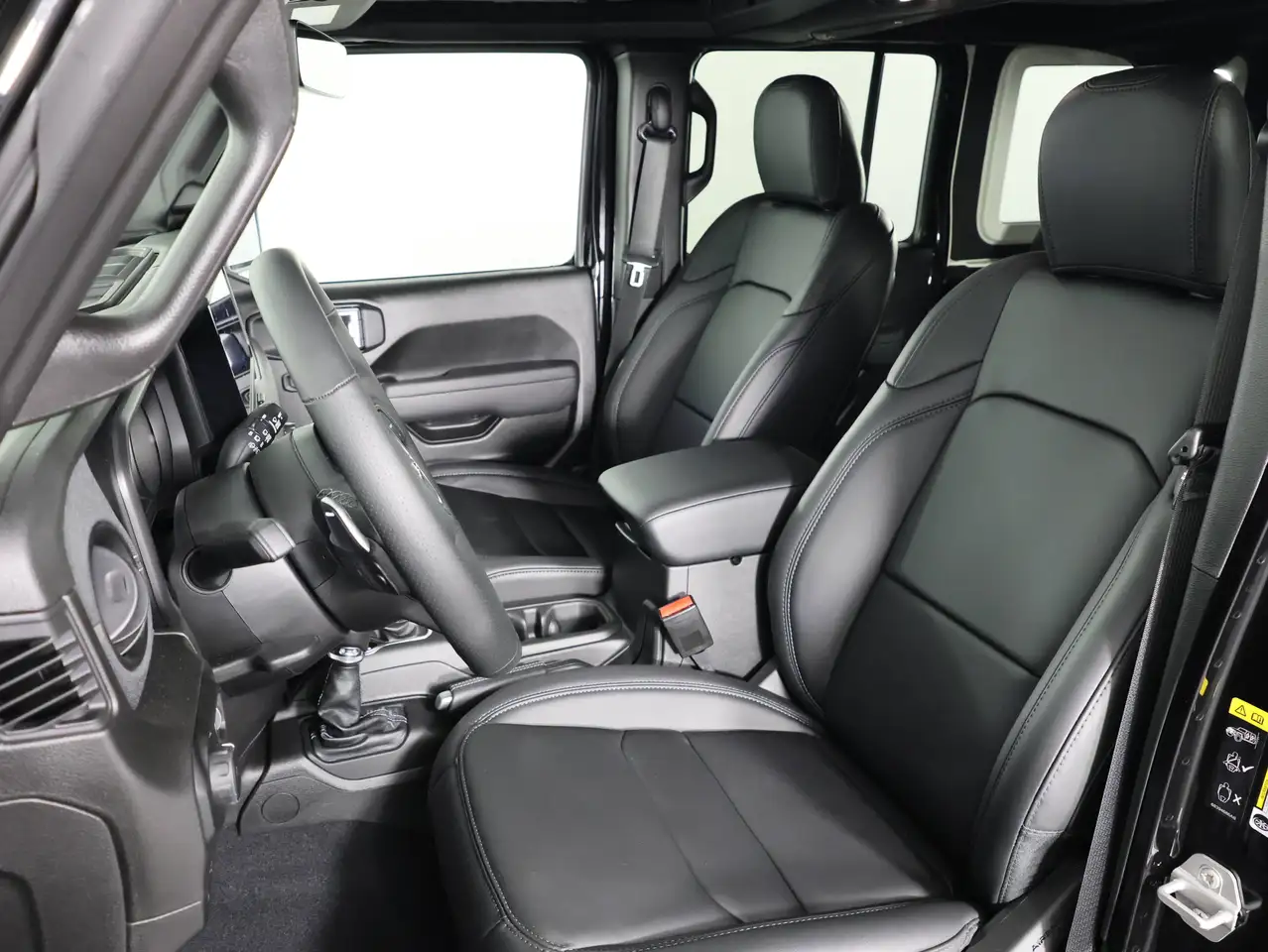 Jeep Wrangler - Image 16