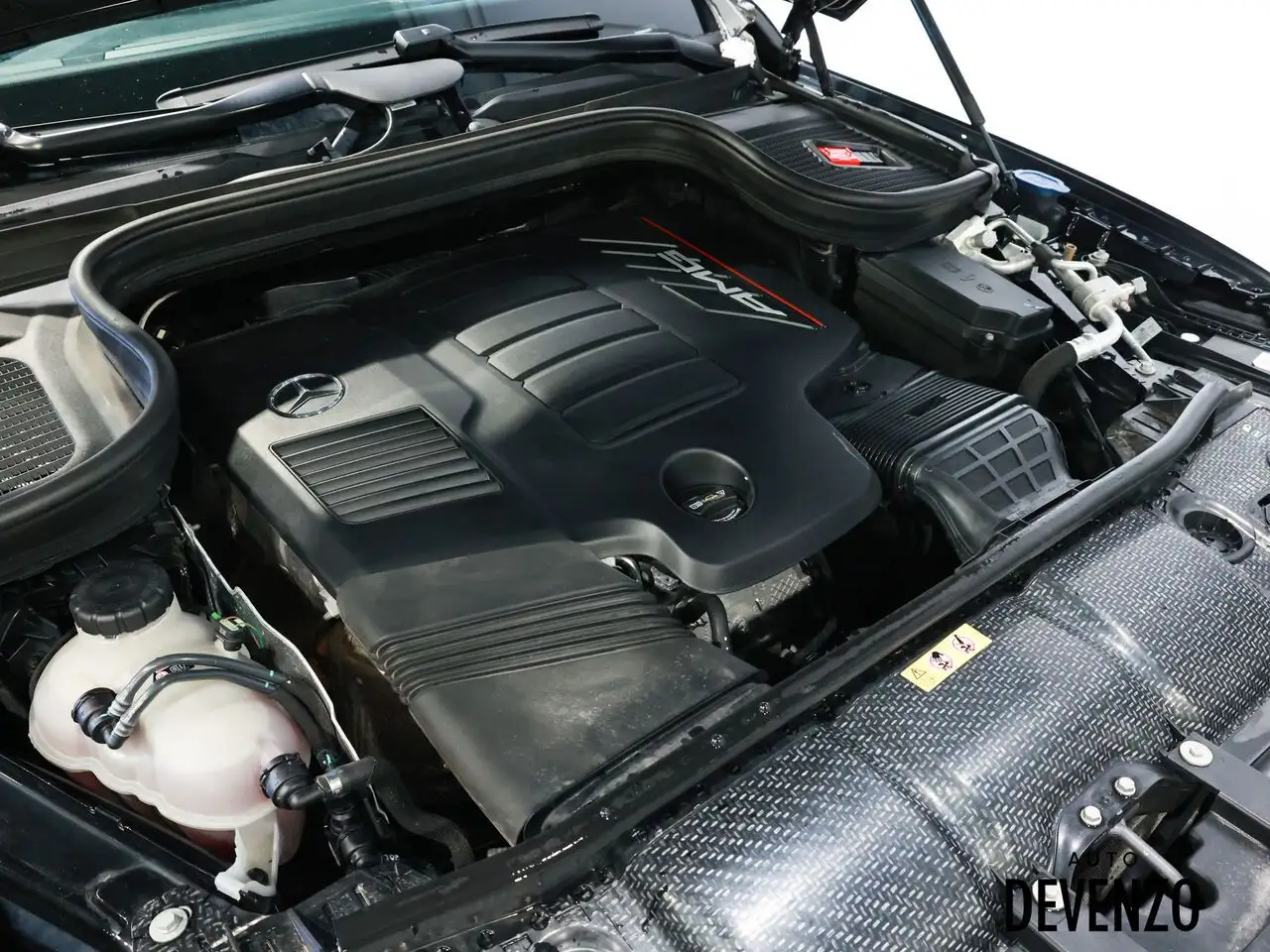 Mercedes-Benz GLE - Image 20