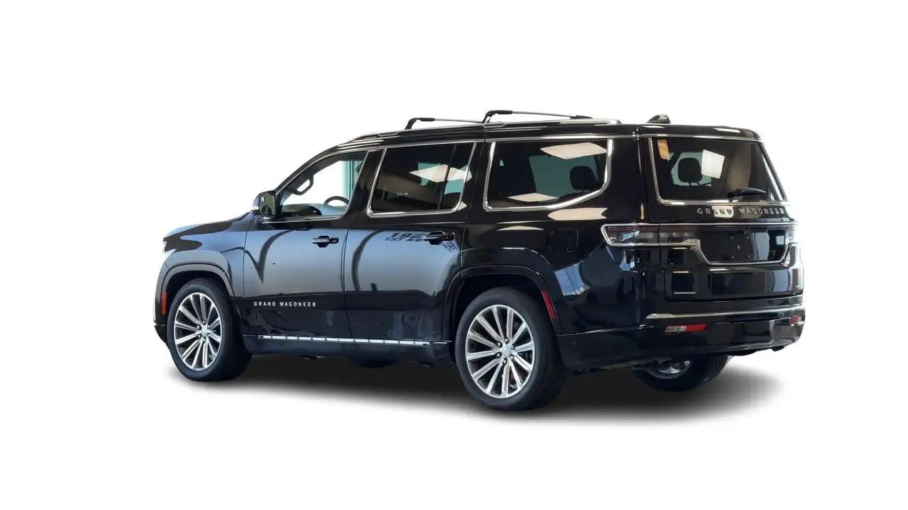 Jeep Grand Wagoneer - Image 10