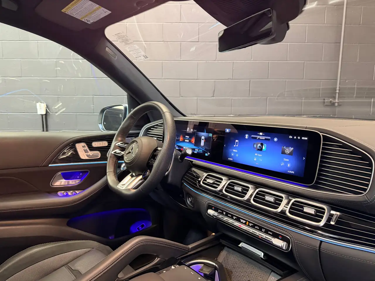 Mercedes-Benz GLE - Image 38